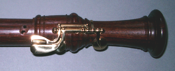 Moeck Rottenburgh Palisander keyed Tenor. (Detail.)